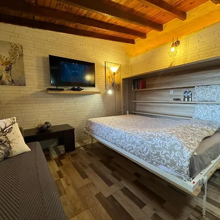 La Casita De Claudia Apartment *