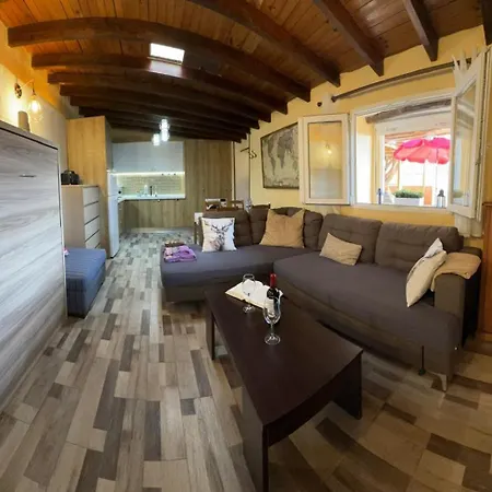 La Casita De Claudia Apartment