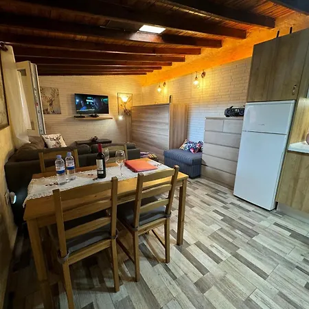 La Casita De Claudia Apartment Aguatona